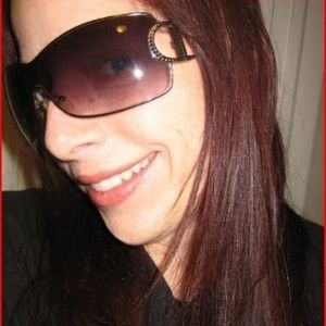 Meet your Posher, Dina